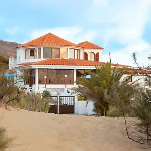 https://theresias.madeira-islandshotels.com